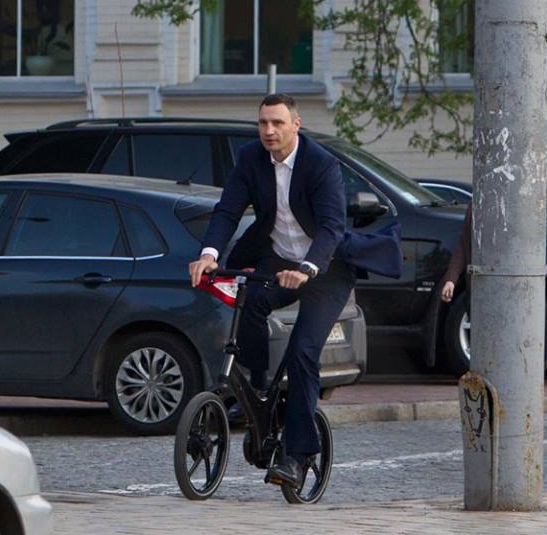 Виктор Кличко отпраздновал день велосипеда
