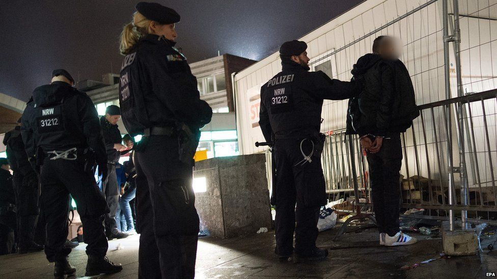 Инцидент в Кельне: атаки на женщин спровоцировали волну протестов