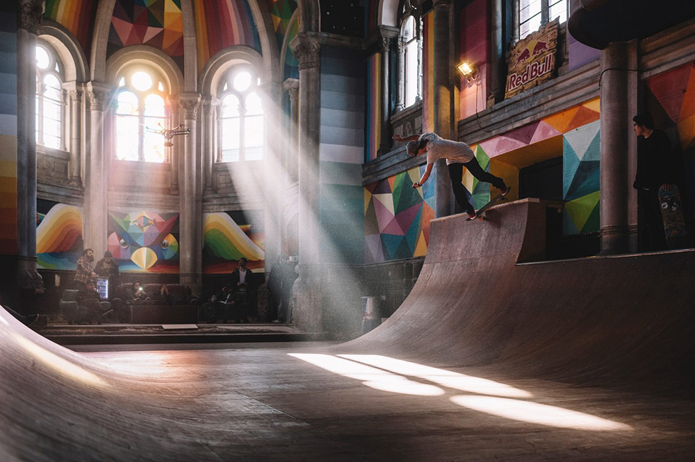 100-летняя церковь в Испании превратилась в скейт-парк
