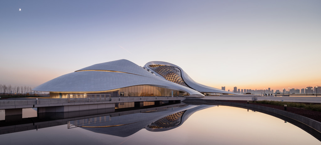 Харбинская опера, Китай