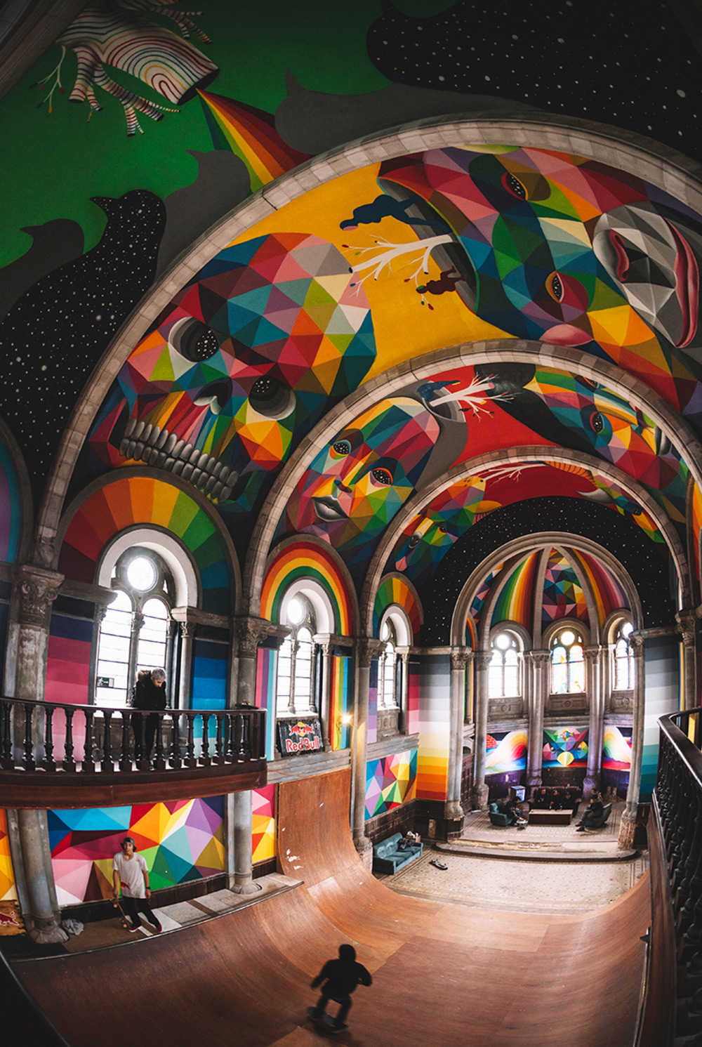 100-летняя церковь в Испании превратилась в скейт-парк