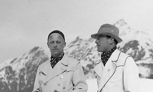 Вильгельм фон Габсбург с другом на горнолыжном курорте. Фотография 1930х