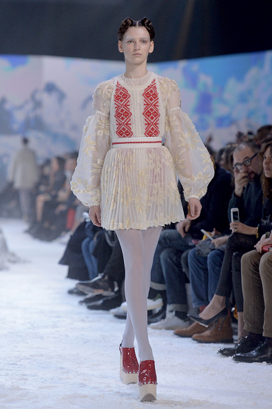 Украинская вышиванка покорила мир на Неделе моды в Париже