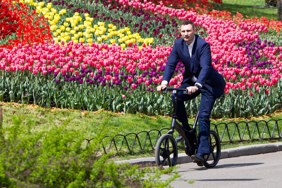 Виталий Кличко отпраздновал день велосипеда