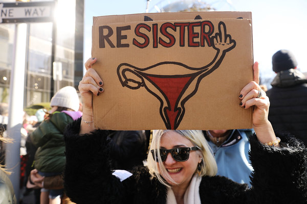 15 вдохновляющих слоганов Женского марша 2018. Это не феминизм, это гуманизм