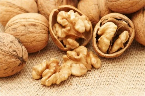 10 продуктов, которые спасут от рака груди