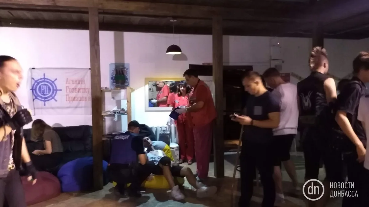 Свидетели конца. Запрет фестивалей равенства, избиение панков и святая вода