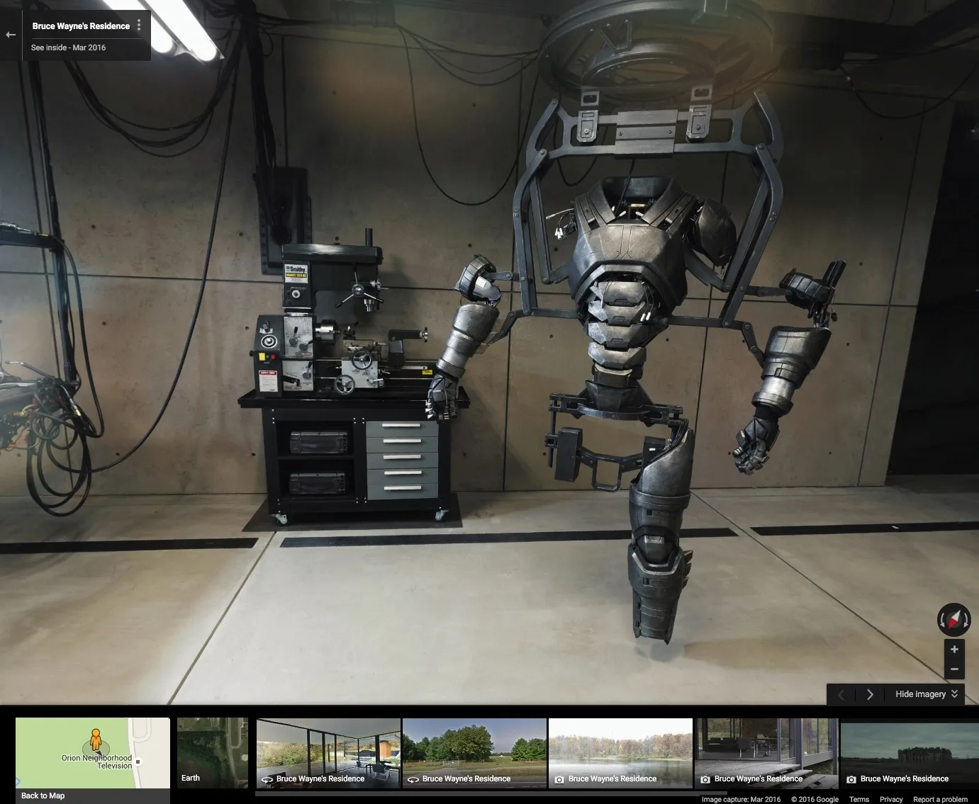 Панорама дома Бэтмена появилась в Google Street View