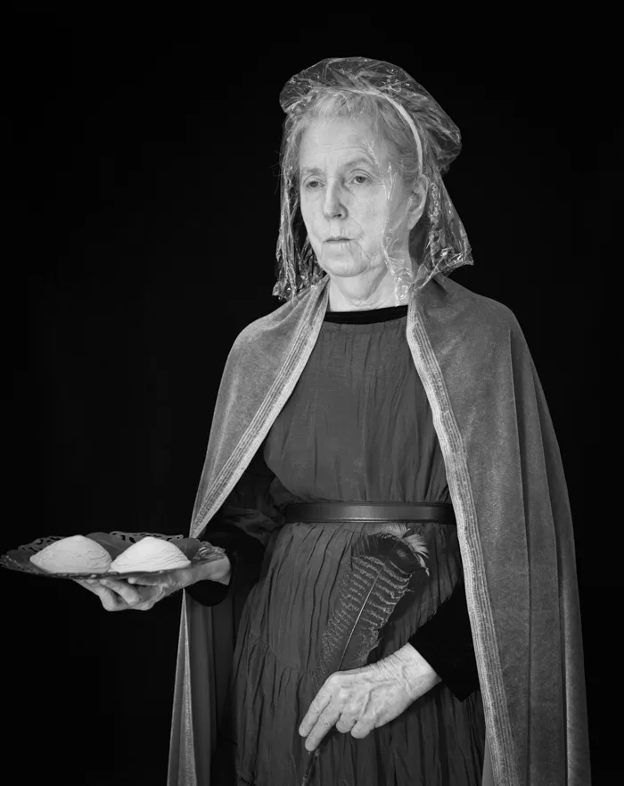 65-летняя фотограф заставила смотреть на свое тело