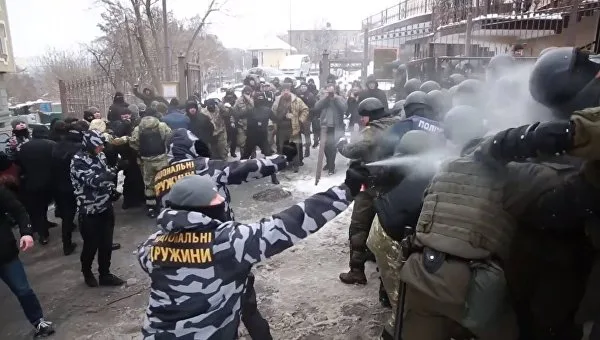 Дайте повод оскорбиться! Кто такие коллективные нарциссы