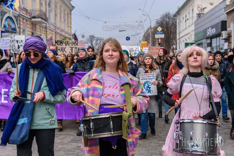 Феминизм — наша традиция. Лучшие плакаты с Марша Женщин в Киеве и Украины