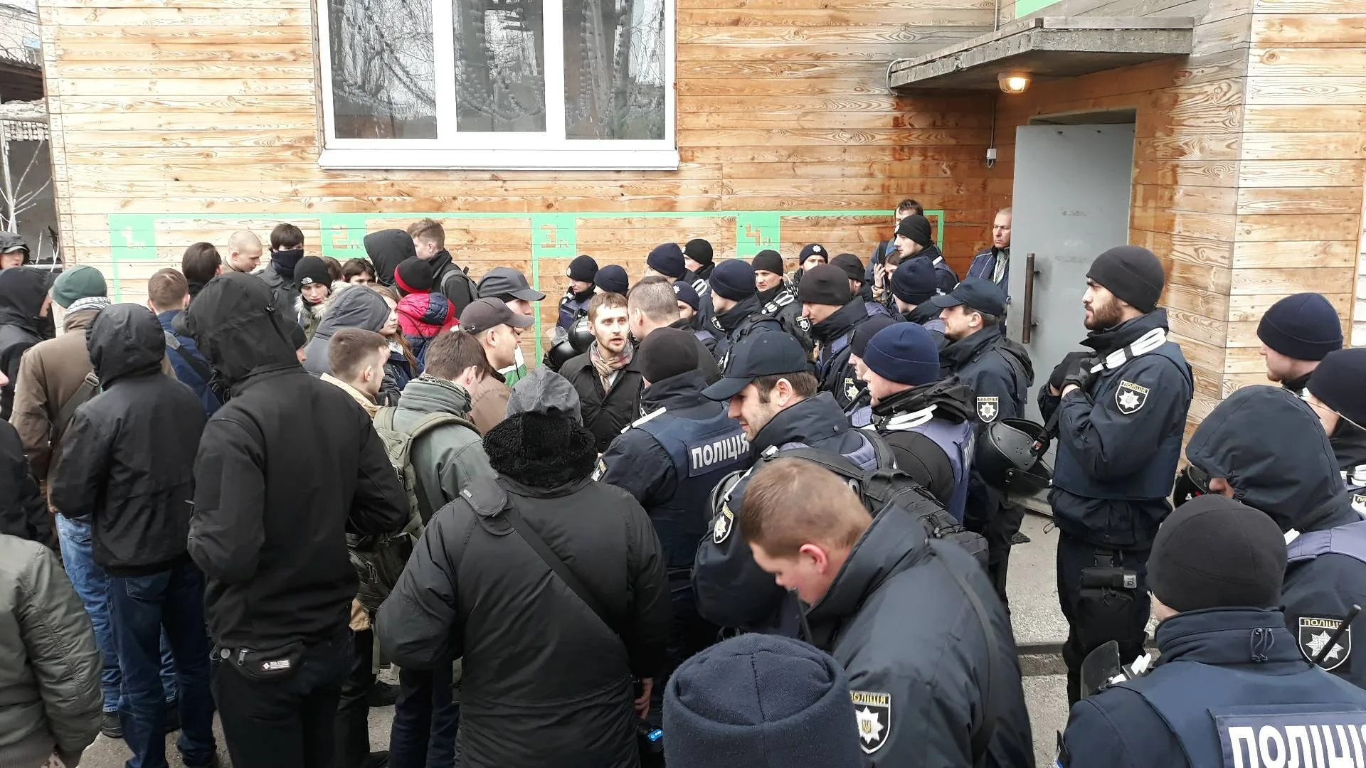 Ультраправые представляют собой антидемократическую, авторитарную тенденцию