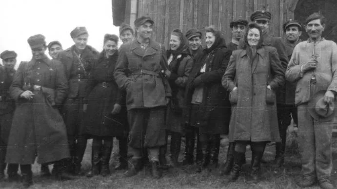 Сучасні жінки-воїни, як й тоді, відчувають утиски через те, що народились жінками