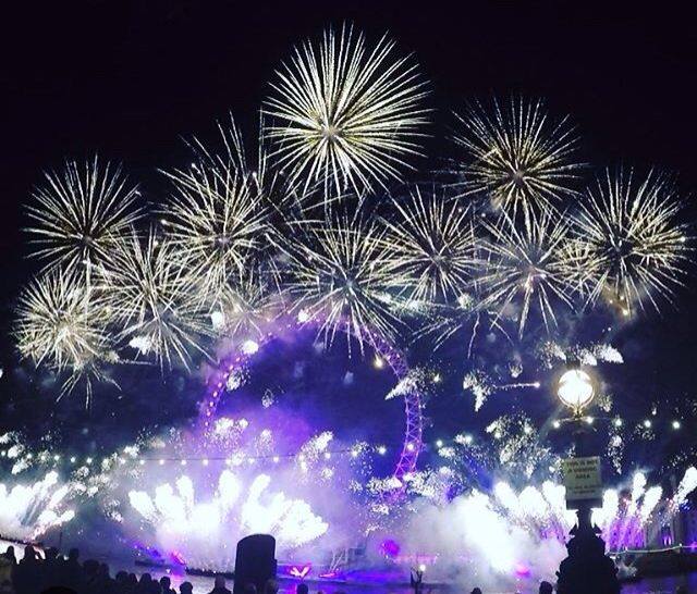 Праздник один на всех: как мир отметил 2016
