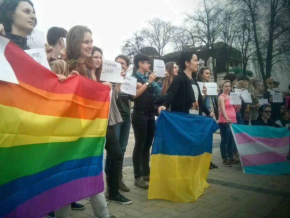 Эллен Пейдж поддержала фестиваль равенства в Киеве
