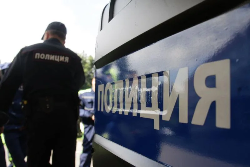 Мошенник смог вылезти через окно регистрации